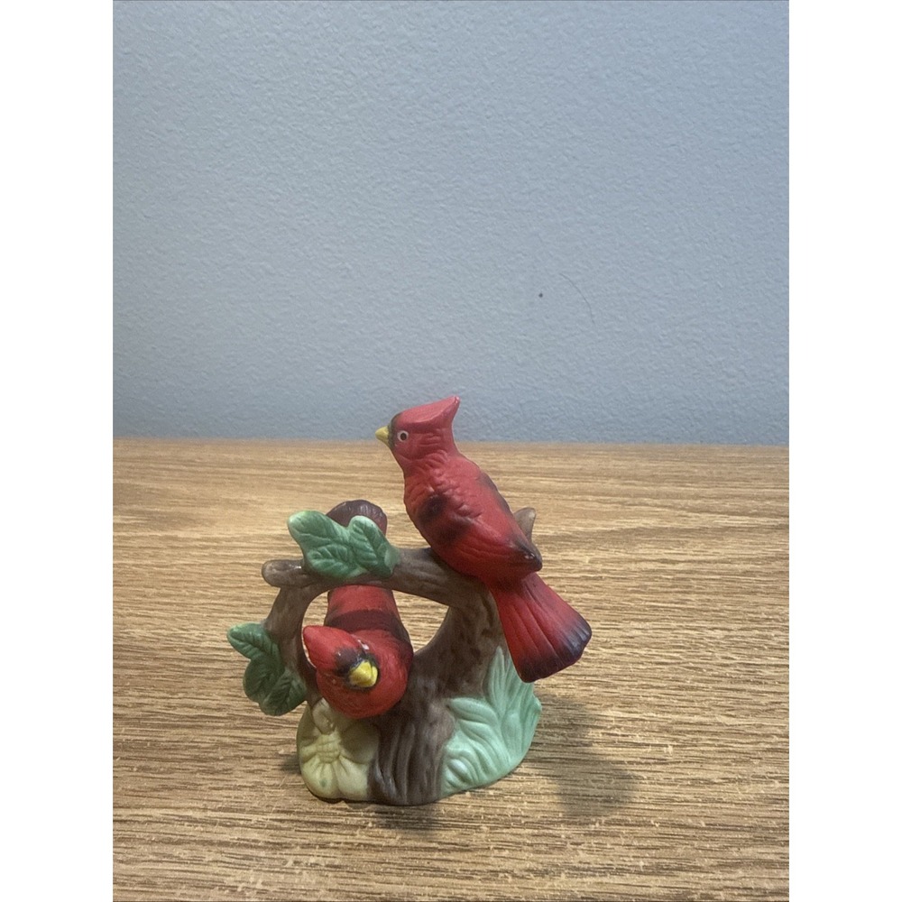 Cardinals Bird‎ Figurines Made In Taiwan